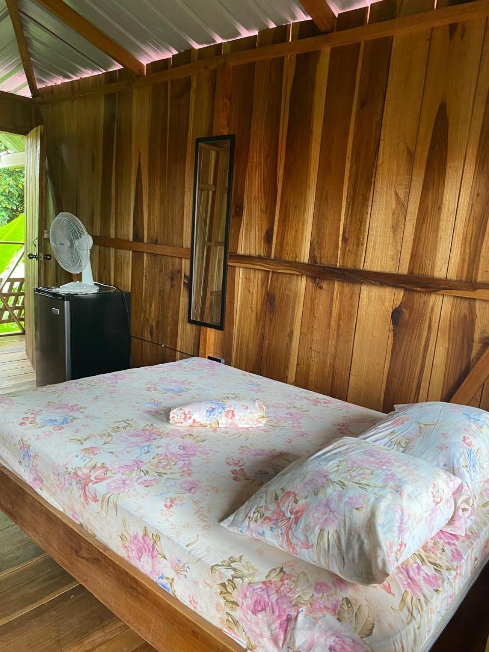 Hotel Cahuita Eksteriør bilde